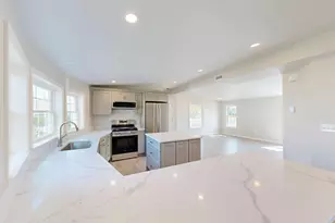6 Emerald Pl, Raynham, MA 02767 - Photo 9