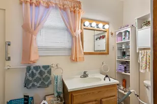 2048 Somerset Ave, Dighton, MA 02715 - Photo 17