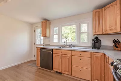76 Roberts Rd, Bridgewater, MA 02324 - Photo 5