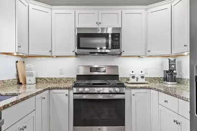 1400 Gorham St #41, Lowell, MA 01852 - Photo 7