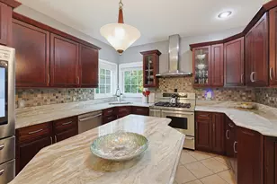8 Old Bliss St, Rehoboth, MA 02769 - Photo 9
