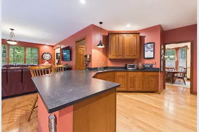 144 East St, Uxbridge, MA 01569 - Photo 15