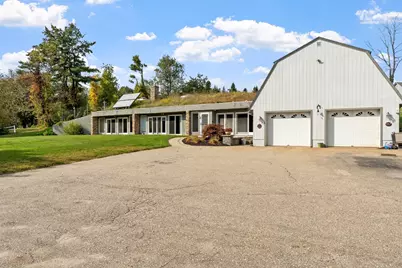 137 Princeton Rd, Sterling, MA 01564 - Photo 1
