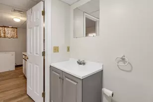 7 Royal Dr, Methuen, MA 01844 - Photo 31