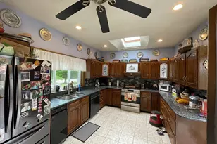 330 Webster St, Rockland, MA 02370 - Photo 5