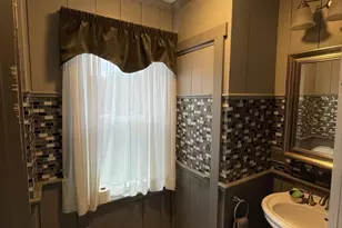 330 Webster St, Rockland, MA 02370 - Photo 7