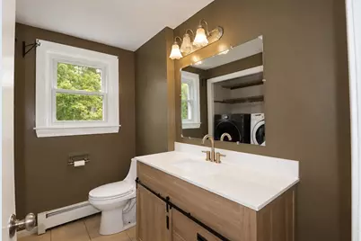 33 Summer St, Tyngsborough, MA 01879 - Photo 11