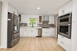 33 Summer St, Tyngsborough, MA 01879 - Photo 7