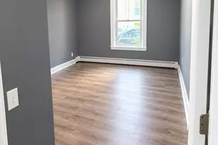 31 Suffield St, Worcester, MA 01610 - Photo 7