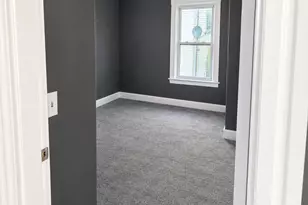 31 Suffield St, Worcester, MA 01610 - Photo 11