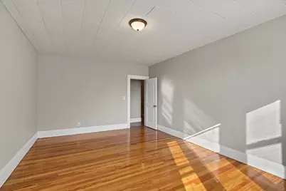 587 Pleasant St #3L, Holyoke, MA 01040 - Photo 13