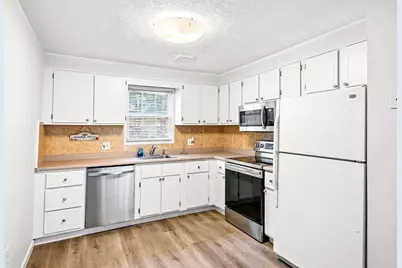 77 Ford St #A, Methuen, MA 01844 - Photo 5