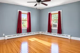 79 Oak St, Springfield, MA 01151 - Photo 11