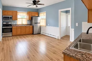 79 Oak St, Springfield, MA 01151 - Photo 5