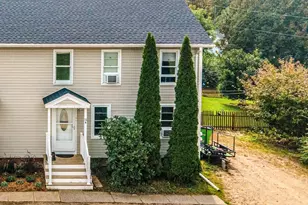 33 Pleasant St, Deerfield, MA 01373 - Photo 17