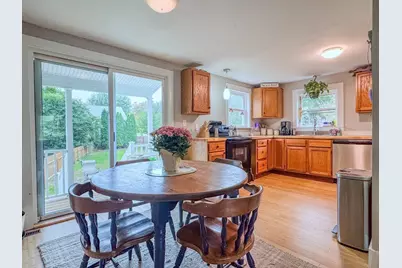 33 Pleasant Street, Deerfield, MA 01373 - Photo 19