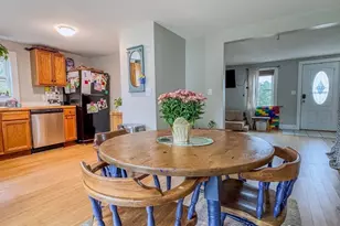 33 Pleasant St, Deerfield, MA 01373 - Photo 21
