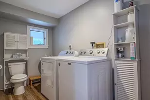33 Pleasant St, Deerfield, MA 01373 - Photo 11