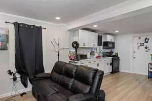 112 Marshall St, Fitchburg, MA 01420 - Photo 5