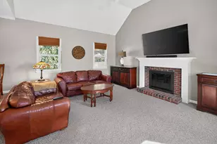16 Hillcrest Rd, Northbridge, MA 01588 - Photo 13