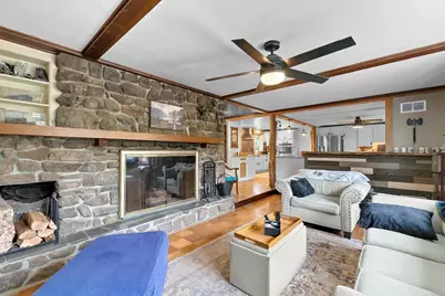 8 Bloomfield Ave, Middleborough, MA 02346 - Photo 11