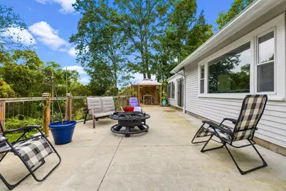 8 Bloomfield Ave, Middleborough, MA 02346 - Photo 23