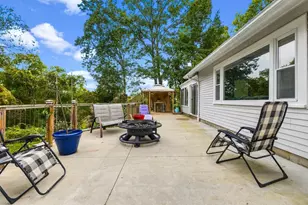 8 Bloomfield Ave, Middleborough, MA 02346 - Photo 23