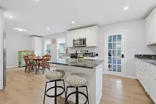 21 Orchard St, Grafton, MA 01560 - Photo 11