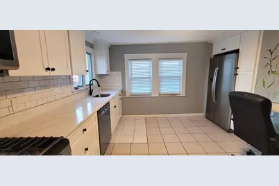 18 Emerson St #2, Stoneham, MA 02180 - Photo 3