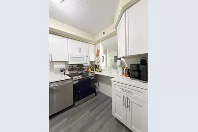 1025 Hancock St #7F, Quincy, MA 02169 - Photo 5