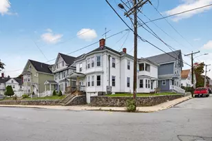 16 Berkeley St, Lawrence, MA 01841 - Photo 3