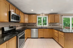 30 Lowe St, Tewksbury, MA 01876 - Photo 9