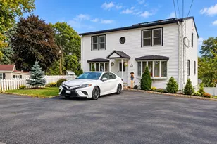 9 Summit Ave, Saugus, MA 01906 - Photo 3