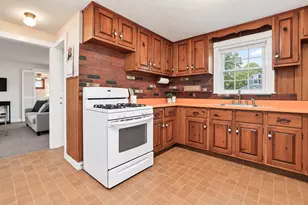 77 Paon Blvd, Wakefield, MA 01880 - Photo 5