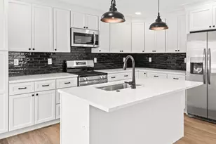 93 Rockland Rd, Auburn, MA 01501 - Photo 7