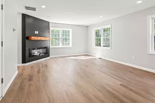 93 Rockland Rd, Auburn, MA 01501 - Photo 11