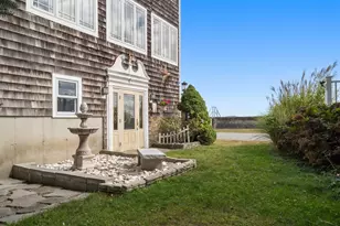 125 Edgewater Dr, Quincy, MA 02169 - Photo 27