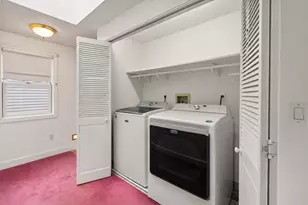 125 Edgewater Dr, Quincy, MA 02169 - Photo 17
