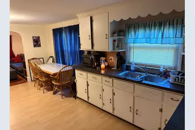 148 Denver St, Springfield, MA 01109 - Photo 9