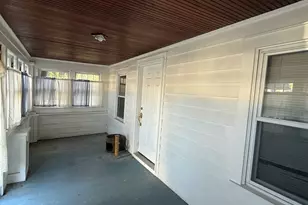 148 Denver St, Springfield, MA 01109 - Photo 27