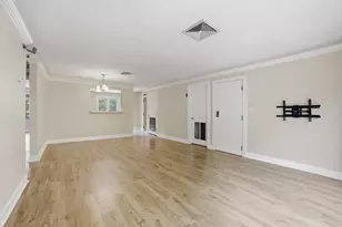 330 Sunderland Rd, Worcester, MA 01604 - Photo 7