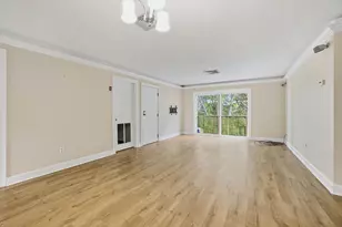 330 Sunderland Rd, Worcester, MA 01604 - Photo 11