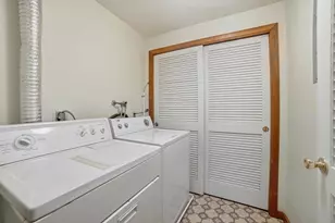 2 Lady Slipper Ln, Auburn, MA 01501 - Photo 21