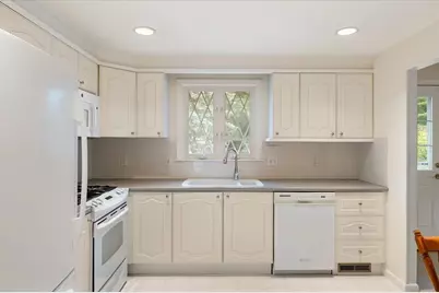54 Apple D'Or Road, Framingham, MA 01701 - Photo 11