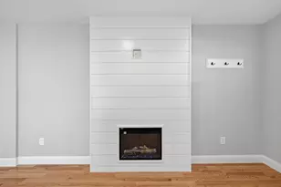 16 King St, Fitchburg, MA 01420 - Photo 5