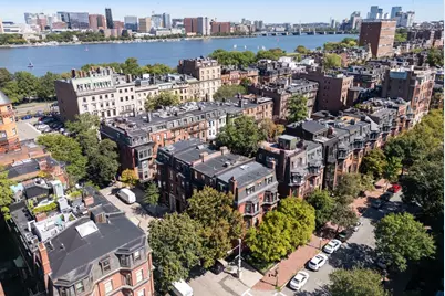 18 Hereford St, Boston, MA 02115 - Photo 33