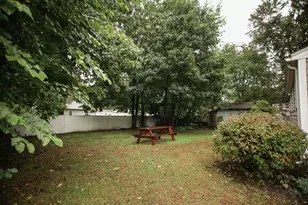 87 Roosevelt Ave, Westfield, MA 01085 - Photo 15