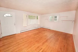 87 Roosevelt Ave, Westfield, MA 01085 - Photo 7