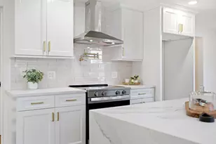 126 Barry St, Agawam, MA 01030 - Photo 13