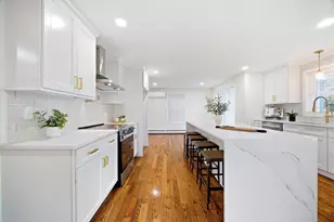 126 Barry St, Agawam, MA 01030 - Photo 11